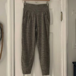 Vuori Women's Lux Harem Pant